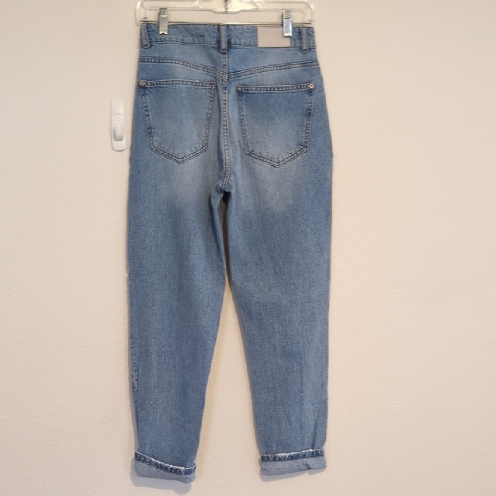 Bershka Light Blue Distressed Boyfriend Jeans: the booty jean w/ Pretty Pearls - Picture 2 of 15